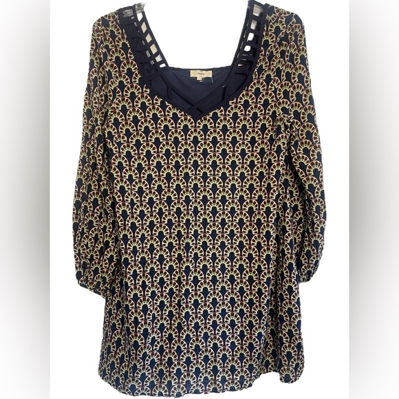 entro Dresses & Skirts - Entro Square Neckline Detail Patterned Dress Size Large